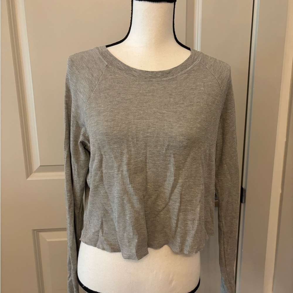 Brandy Melville basic grey cropped long sleeve top OS